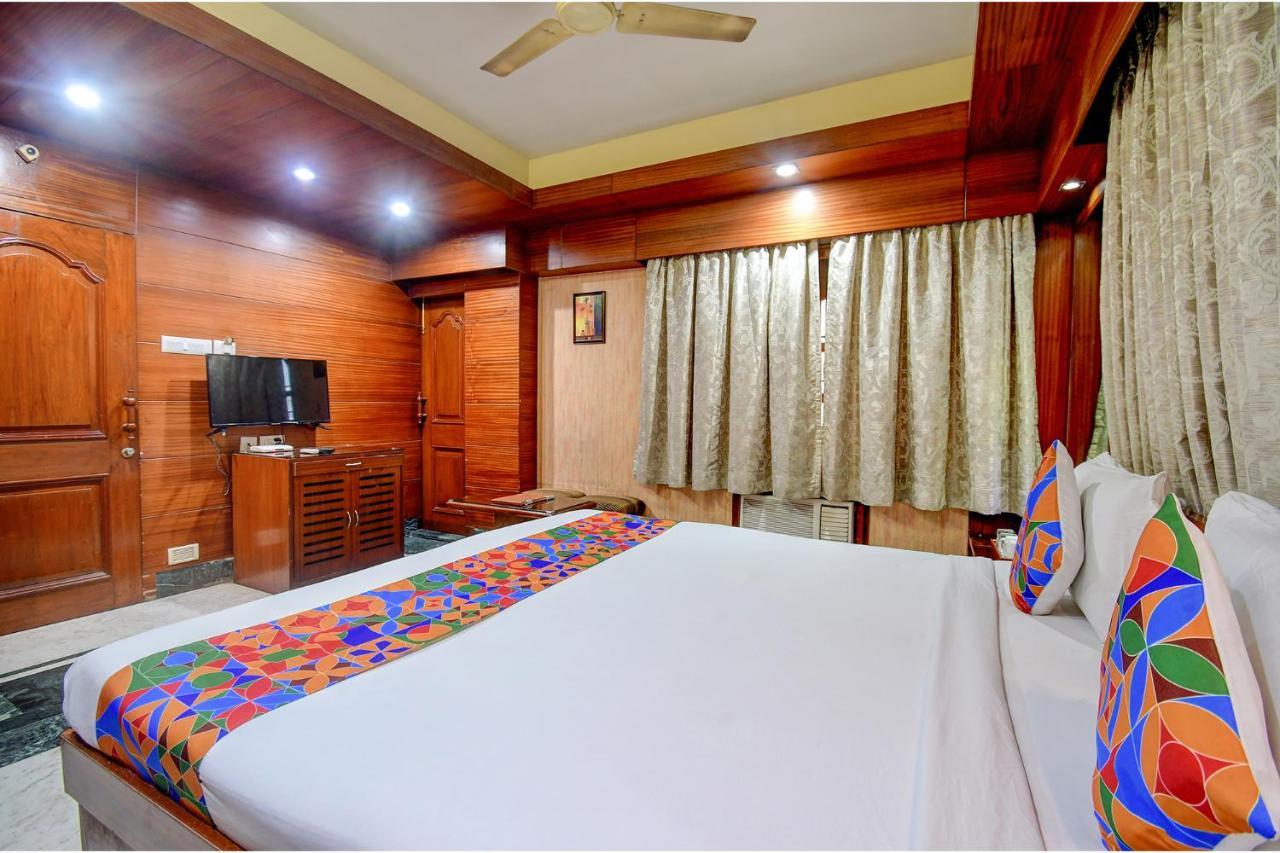 Fabhotel Panasia International Kolkata Exterior photo