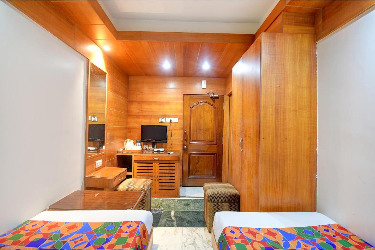 Fabhotel Panasia International Kolkata Exterior photo
