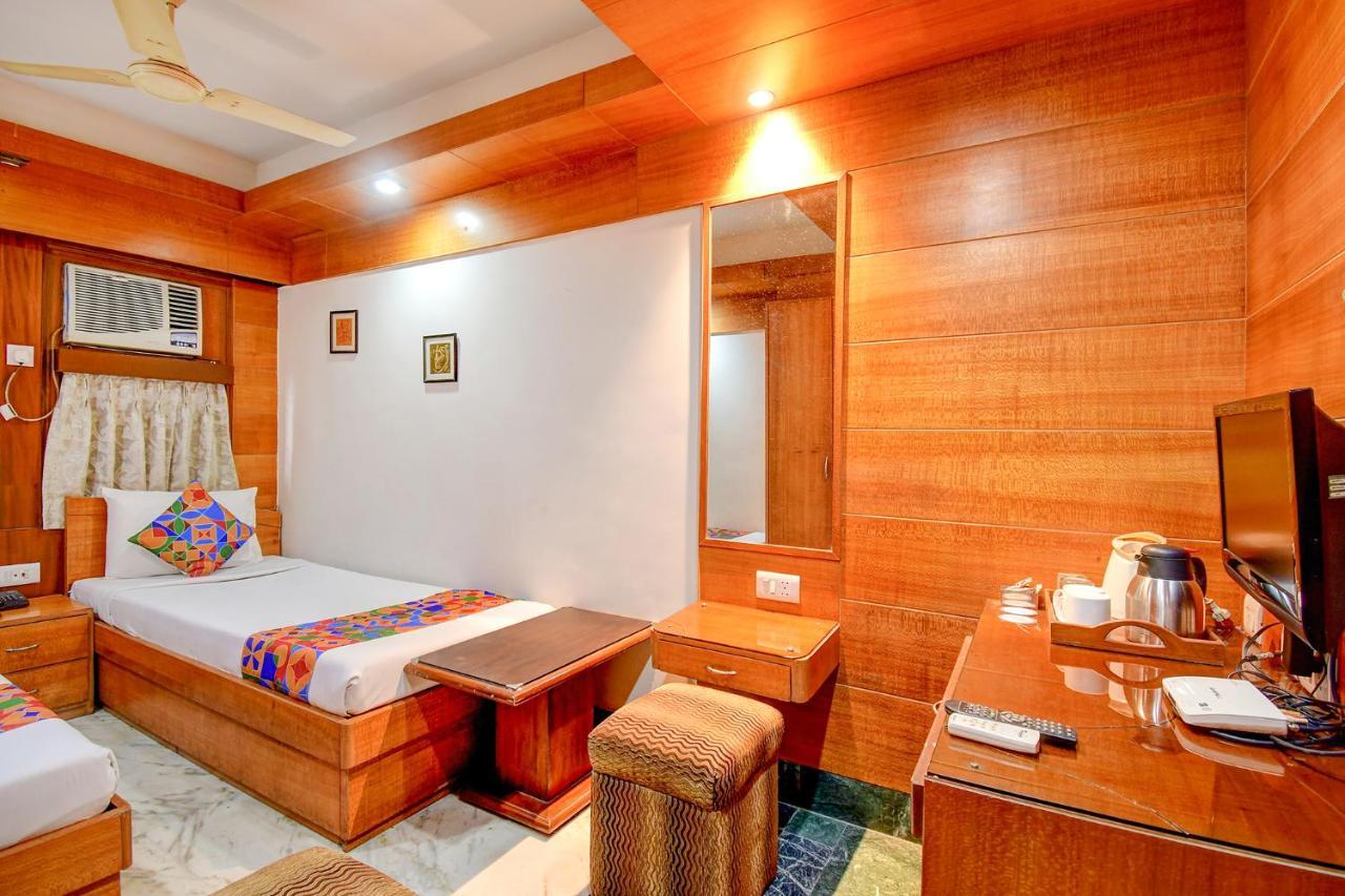 Fabhotel Panasia International Kolkata Exterior photo