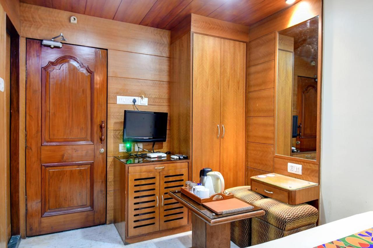 Fabhotel Panasia International Kolkata Exterior photo